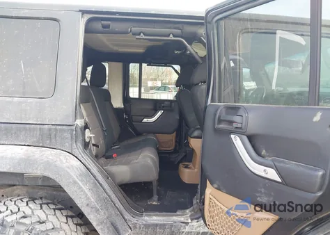 2012 Jeep Wrangler Unlimited Sahara z USA, uszkodzony, nr VIN 1C4BJWEG2CL161161